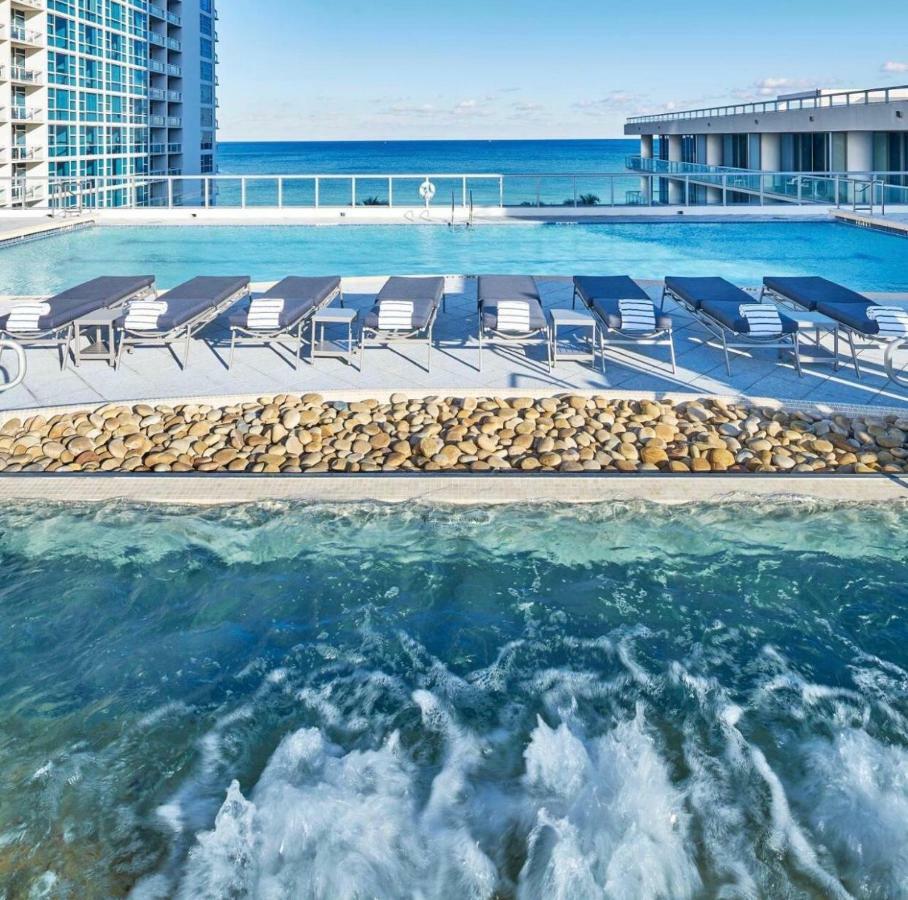 Appartamento Oceanview At The Carillon